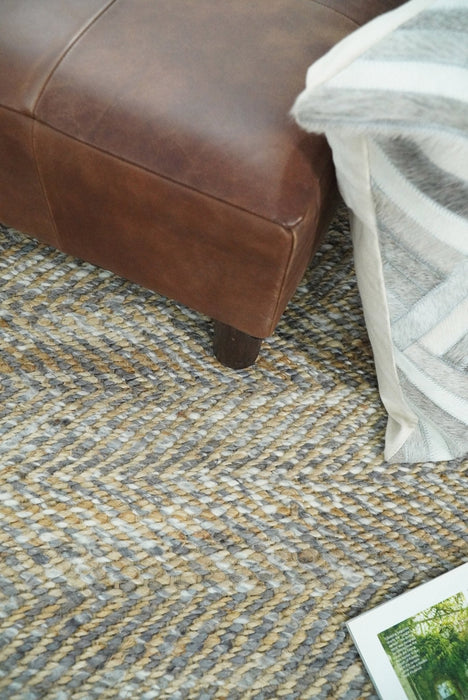 Hand Woven 100% Natural Fiber Jute and Wool Silver and Brown | JR11