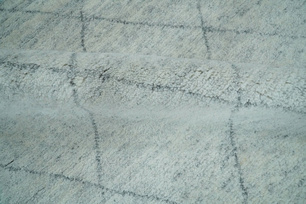 Hand Woven Silver and Gray 8x10 Trellis Moroccan Rug Made with Fine Wool | TRDCP105810